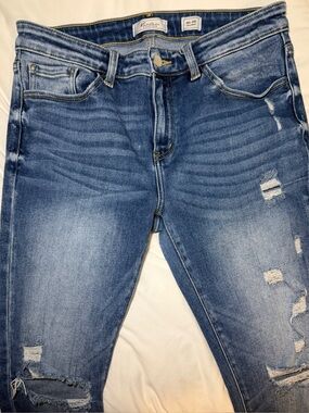 KanCan Women's Skinny Jeans - Blue Distressed